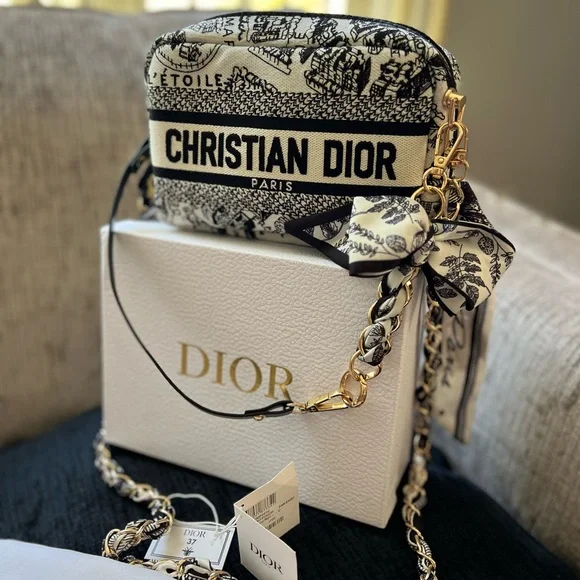 ❤️‍🔥Christian Dior GWP authentic⭐️ Embroidered Cosmetic Pouch/